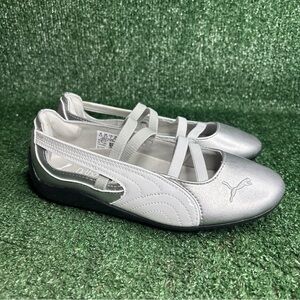 NEW Puma Casual Sneakers Speedcat Ballet Womens Size 7 Metallic Silver 401581-01
